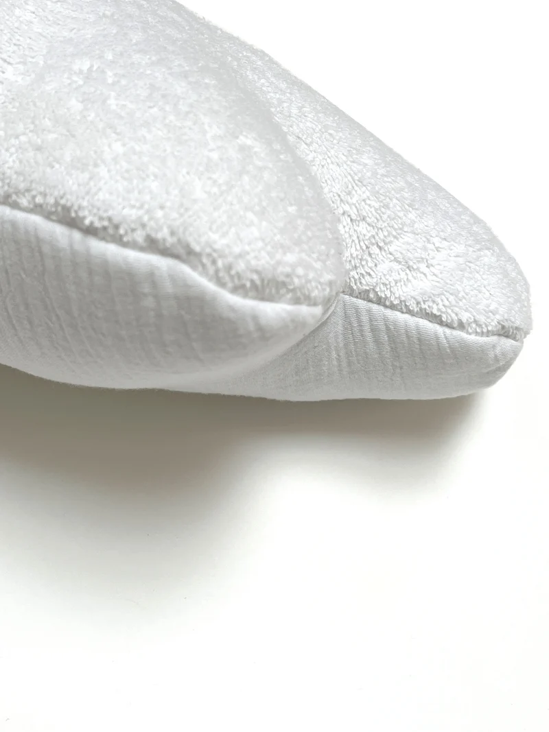 Kissen personalisiert mit Namen Baby - Musselin Weiß