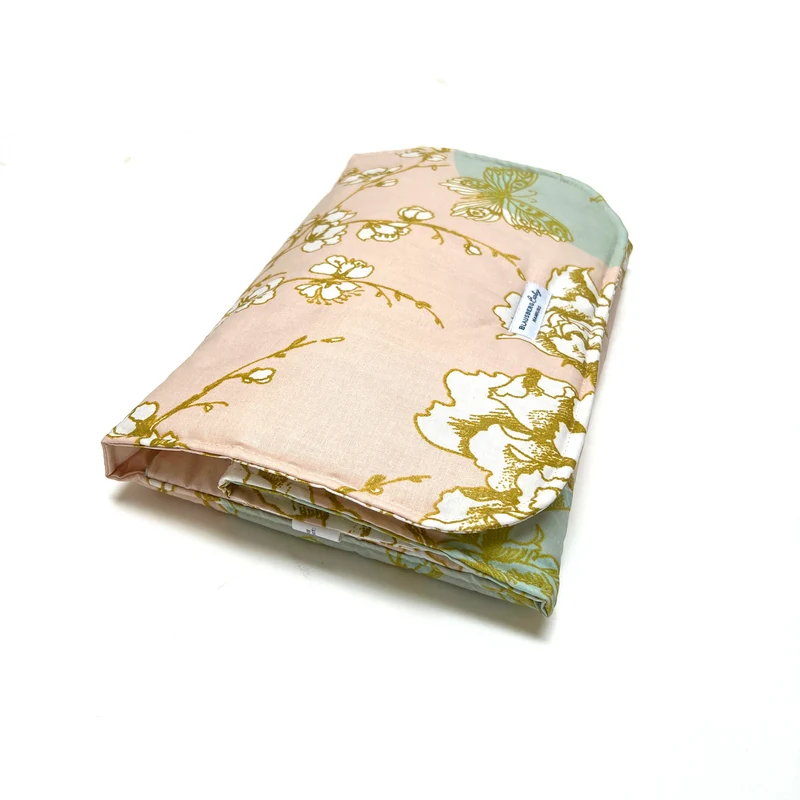 Wickeltasche Windeltasche mit Wickelunterlage für unterwegs ABWiSCHBAR Blossom Mint Blush Beschichtet