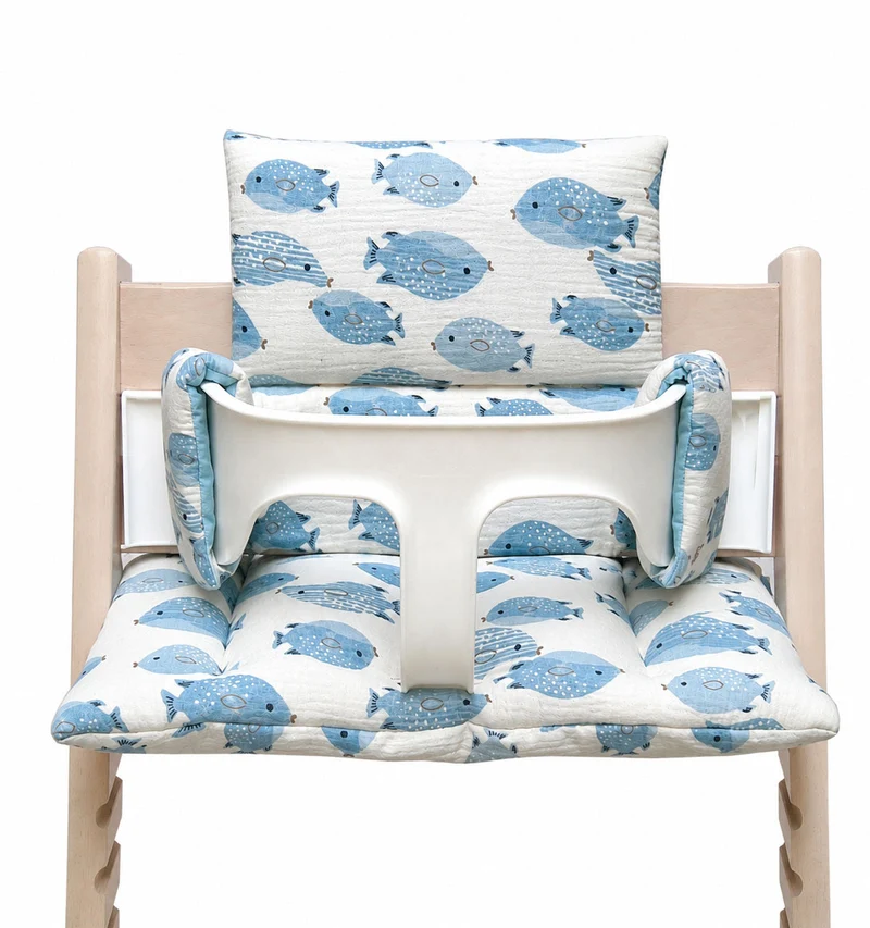 Sitzkissen Set Stokke für Tripp Trapp Hochstuhl aus 100% Musselin – für´s erste Sitzen ab 6 Monaten - Fisch Weiss Blau