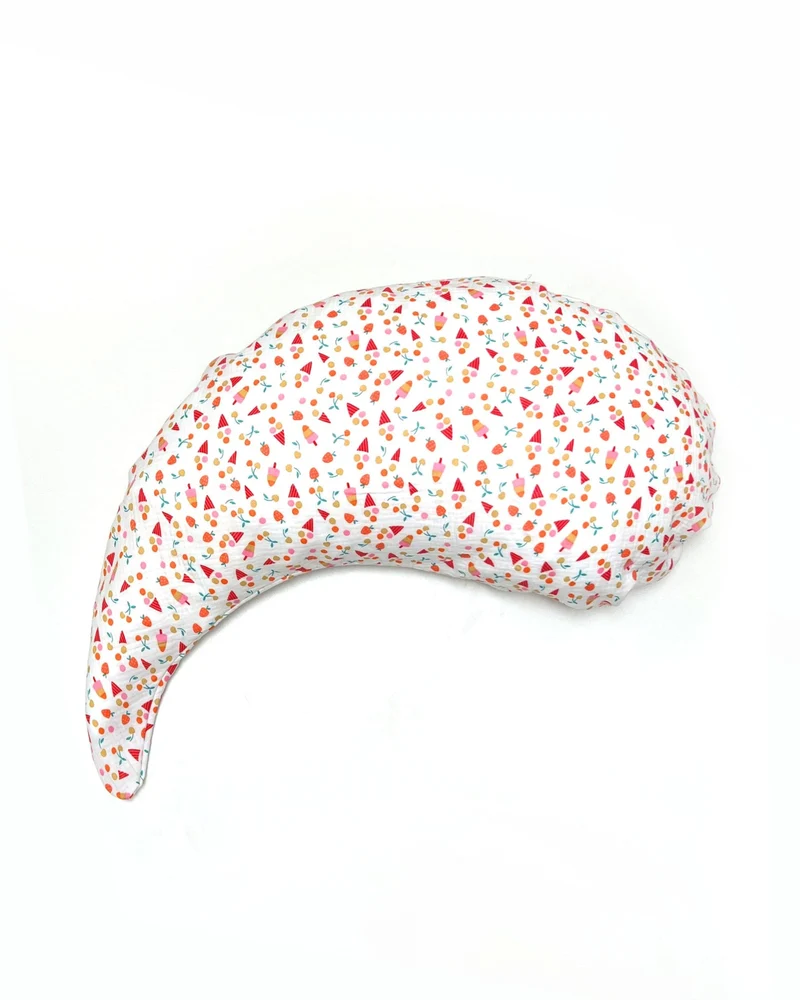Yinnie Theraline Stillkissen inkl. Bezug Musselin (135 cm x 35 cm) Weiss Eis