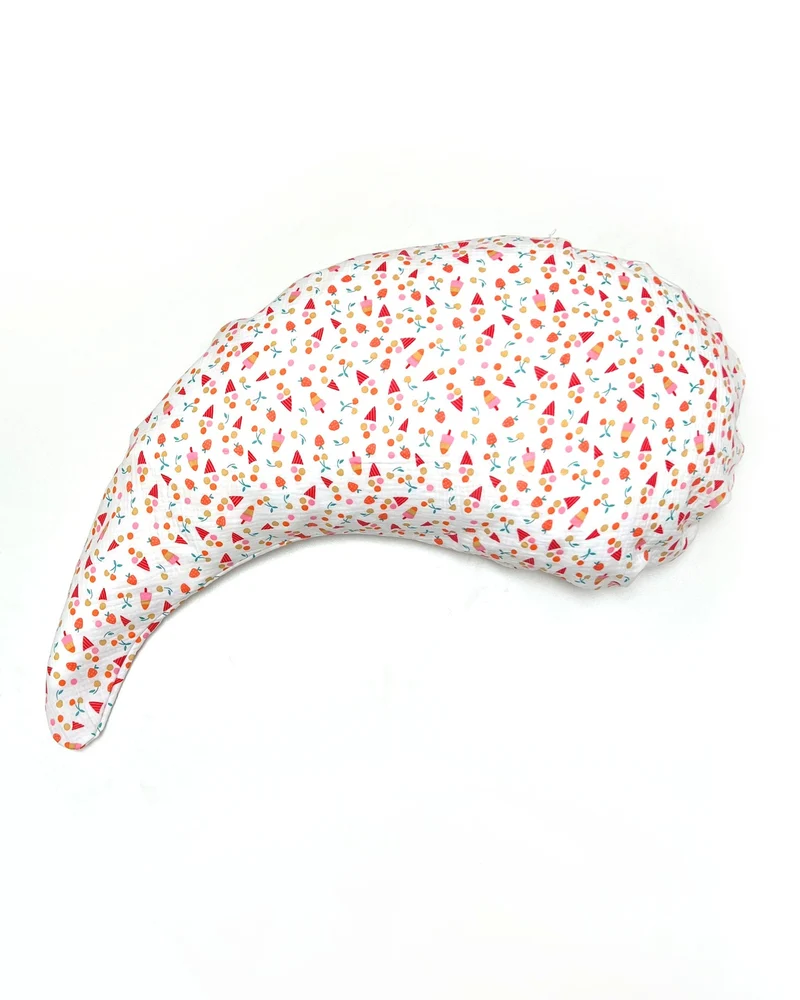 Yinnie Theraline Stillkissen inkl. Bezug Musselin (135 cm x 35 cm) Weiss Eis
