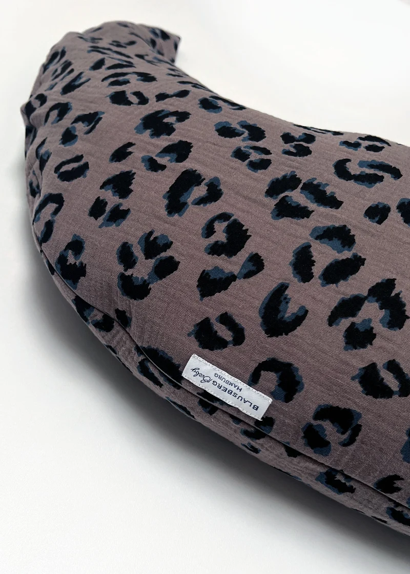 Yinnie Theraline Stillkissen inkl. Bezug Musselin (135 cm x 35 cm) Panther Taupe Grau