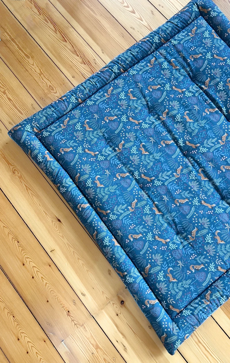Krabbeldecke Baby Fuchs Blau – dick gepolstert, diverse Größen