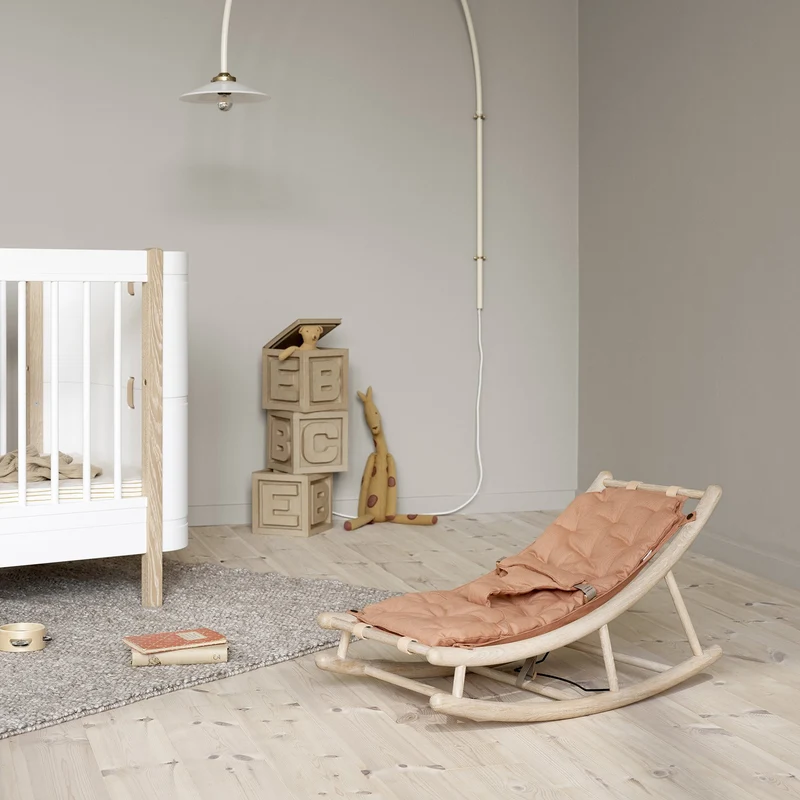 Oliver Furniture Wood Baby- und Kleinkindwippe, Eiche/Karamell