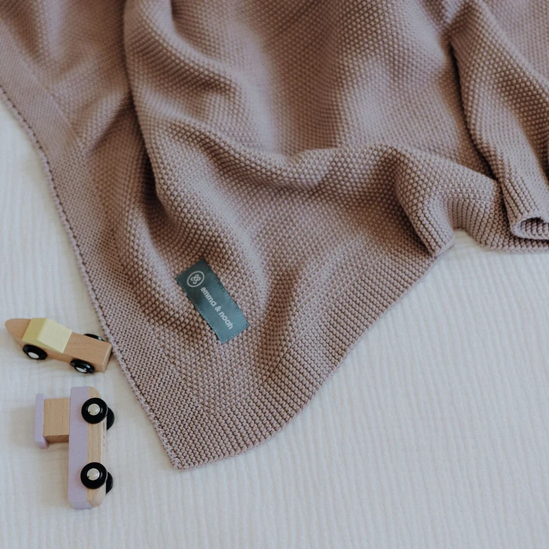 Strickdecke | Essential Berry