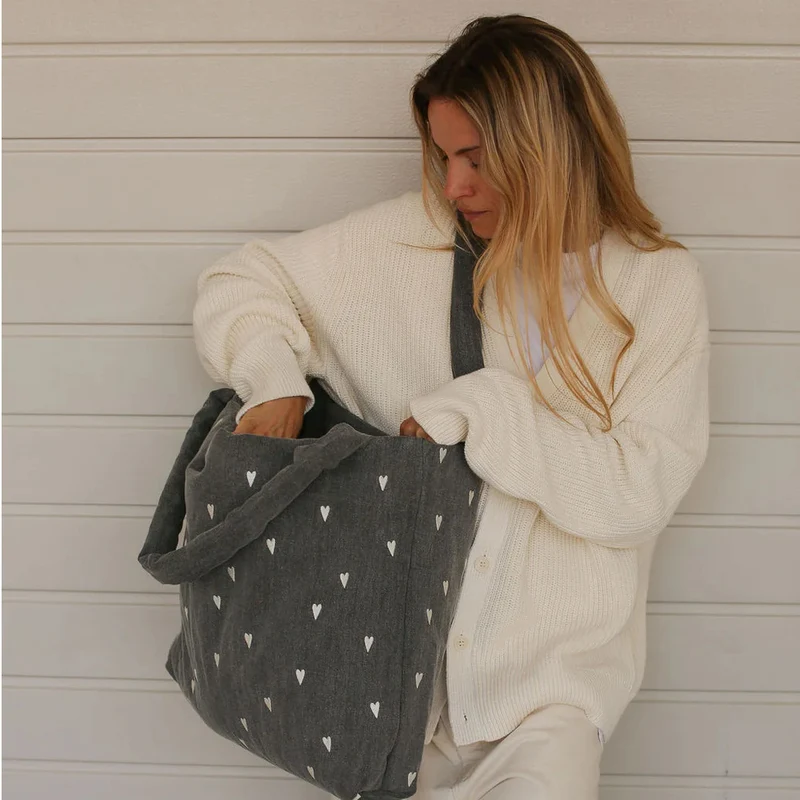 Studio noos demim mom bag grey hearts