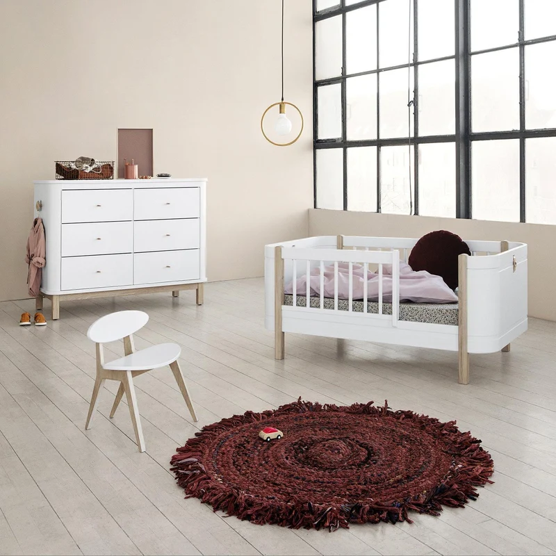Oliver Furniture Wood Collection Mini+ inkl. Umbauteile Bett 68x122/162 cm, weiß/eiche