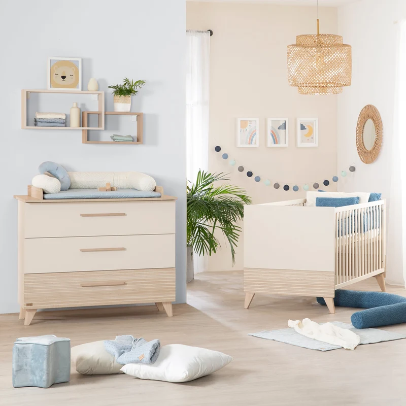 Kinderzimmer Set 3-teilig Sidney - Kinderbett 70 x 140 cm umbaubar + Wickelkommode mit 3 Schubladen + Kinderkleiderschrank - Griffe & Füße aus Massivholz - Cashmere / Eiche