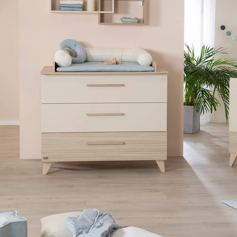 Kinderzimmer Set 3-teilig Sidney - Kinderbett 70 x 140 cm umbaubar + Wickelkommode mit 3 Schubladen + Kinderkleiderschrank - Griffe & Füße aus Massivholz - Cashmere / Eiche