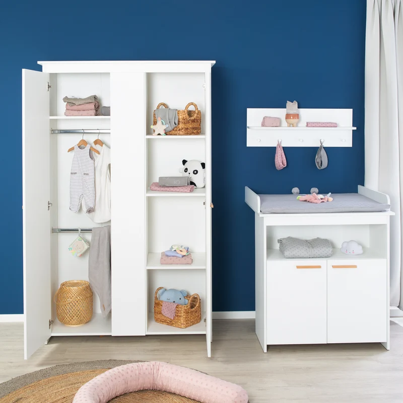Kinderzimmerset Anton - umbaubares Baby-/Kinderbett / Wickelkommode 2-türig / Kleiderschrank 2,5-türig - in Weiß