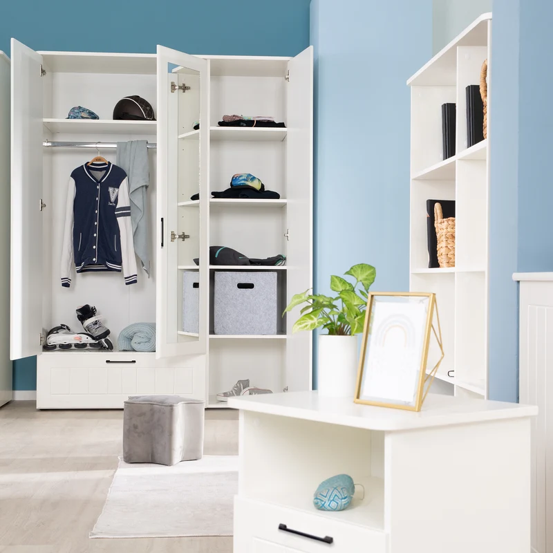 Jugendzimmerset Sylt 5-tlg - Tagesbett / Schreibtisch / 3-türigen Kleiderschrank mit Spiegeltür / Kommode mit 3 Schubladen / Nachttisch - in Weiß