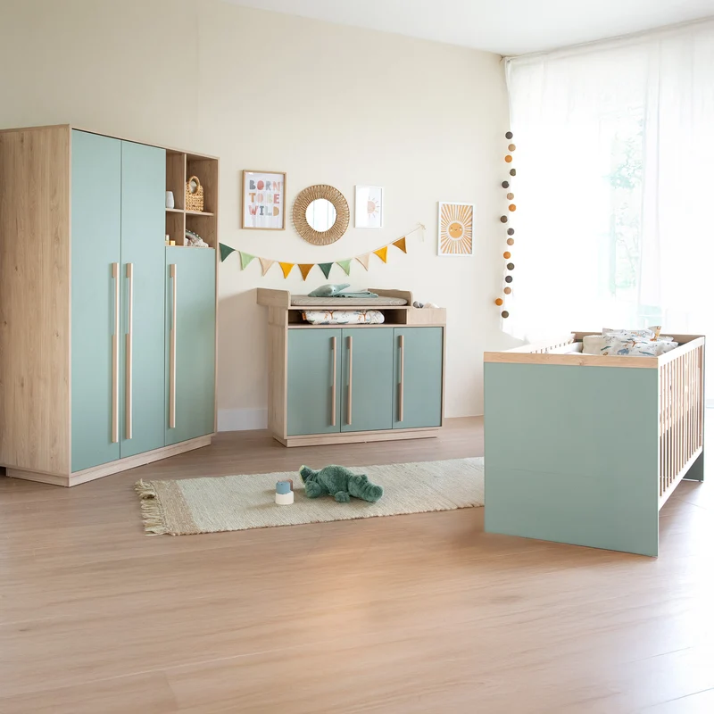 Babyzimmer 'Selva' 3-teilig - Offene Fächer & Soft Close - Reed Green / Virginia Chestnut
