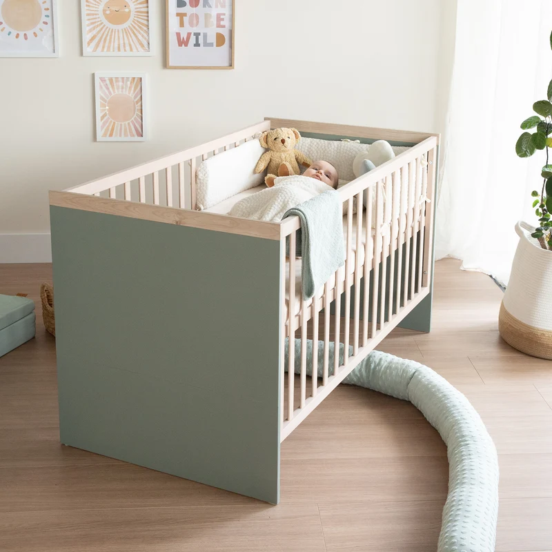 Babyzimmer 'Selva' 3-teilig - Offene Fächer & Soft Close - Reed Green / Virginia Chestnut