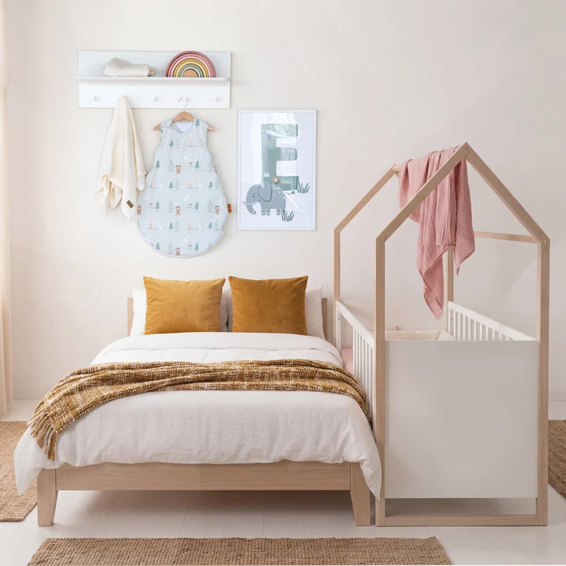 Babyzimmerset 'Noah' 3-teilig mit Hausbett in 60x120 cm - Weiß / Tristan Eiche