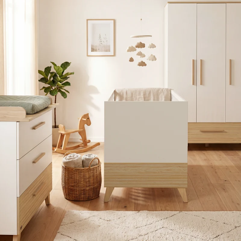 Babyzimmerset 'Theo' 3-teilig - Bett 70x140 + Wickelkommode + Kleiderschrank - Weiß / Eiche