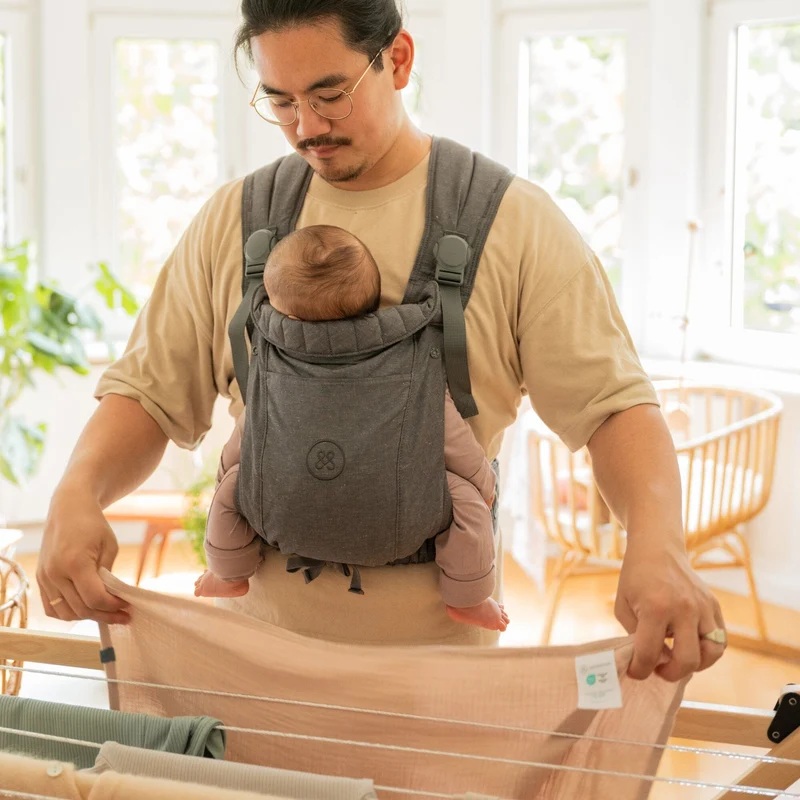 Premium Babytrage | Essential Grau