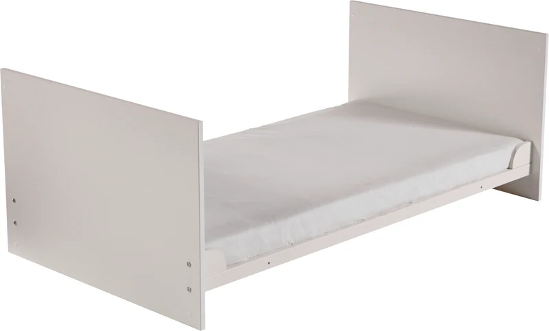 Möbelset 'Maren' inkl. Kombi-Kinderbett 70 x 140 cm & breite Wickelkommode, weiß