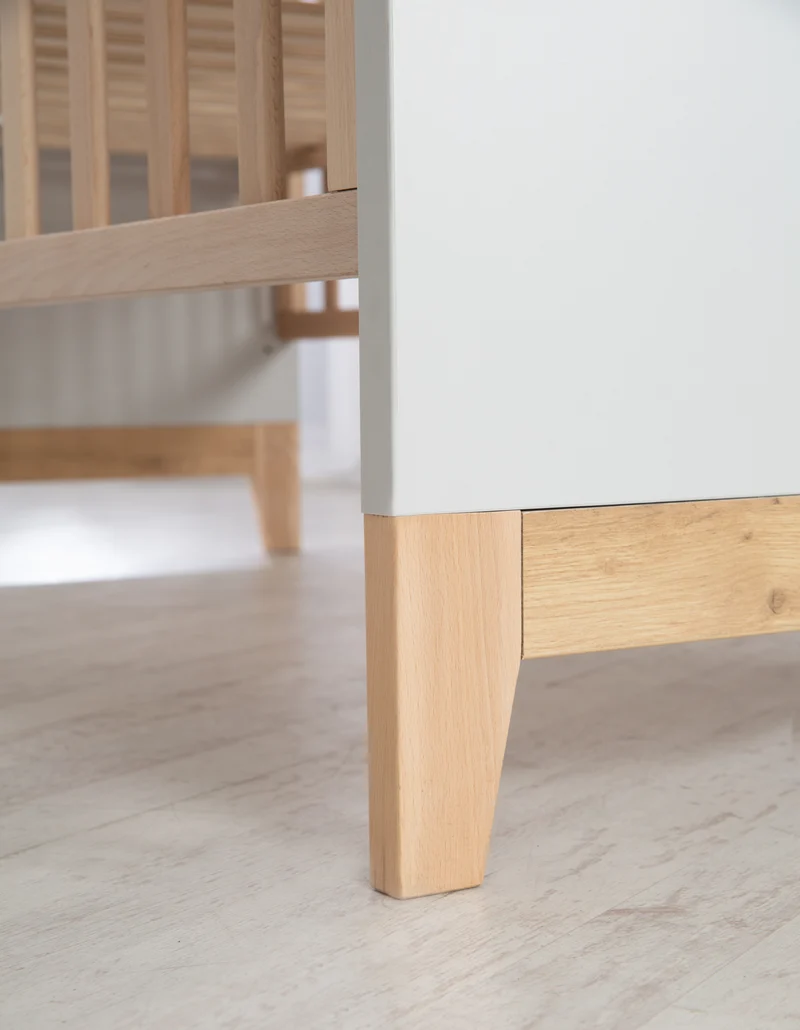 Kinderzimmerset 'Caro', inkl. Kombi-Bett 70 x 140 cm, Wickelkommode & 3-türigem Schrank, Lichtgrau/Goldeiche