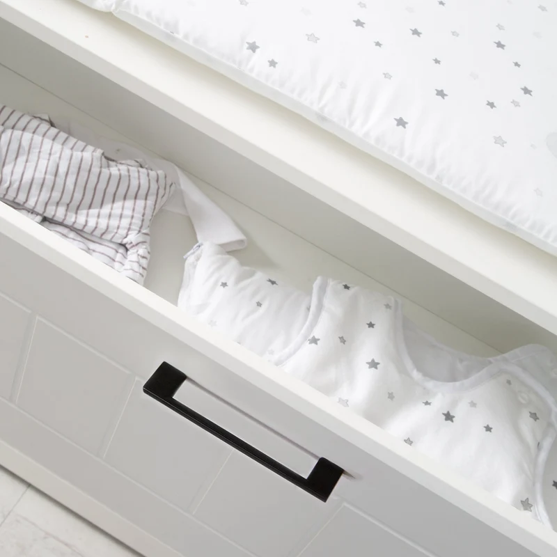 Zimmerset "Sylt", inkl. Kombi-Bett 70x140 cm, Wickelkommode & 3-türigem Kleiderschrank mit Spiegel, weiß