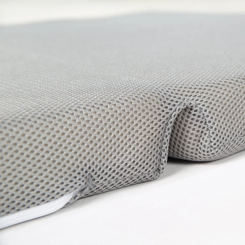 Reisebettmatratze "safe asleep®" – 60 x 120 x 5,5 cm, belüfteter Schaumstoff für optimales Schlafklima