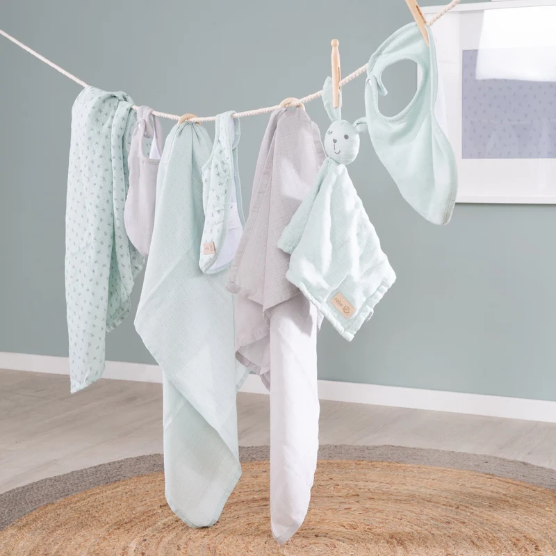 Geschenkset Baby Essentials organic "Lil Planet" frosty green aus Bio-Baumwolle, GOTS, nachhaltig