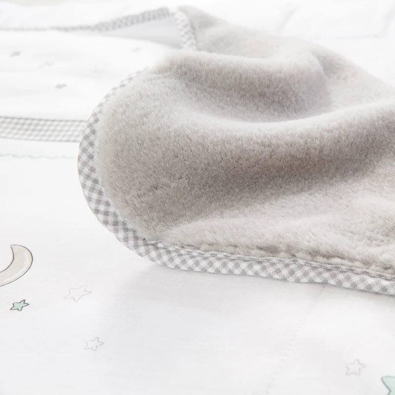 Kuscheldecke 'Sternenzauber' - Babydecke aus 100 % Baumwolle, Maße 80 x 80 cm