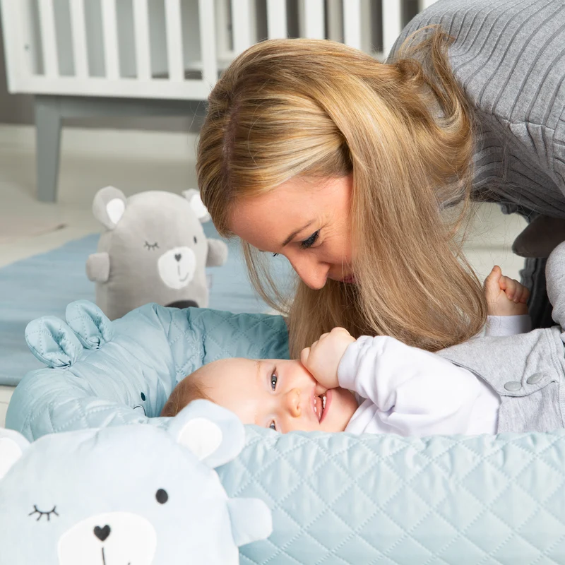 Babylounge 'roba Style' - Kuschelnest mit Bären-Gesicht 'Benny' - Reisebett & Wickelauflage - Hellblau