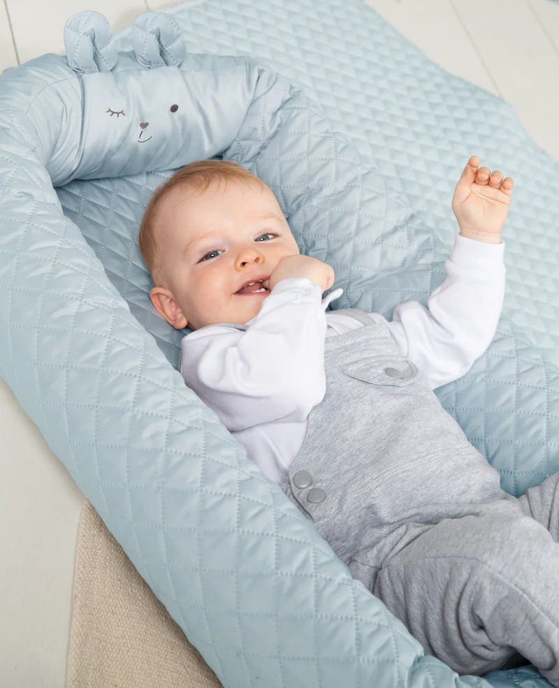 Babylounge 'roba Style' - Kuschelnest mit Bären-Gesicht 'Benny' - Reisebett & Wickelauflage - Hellblau