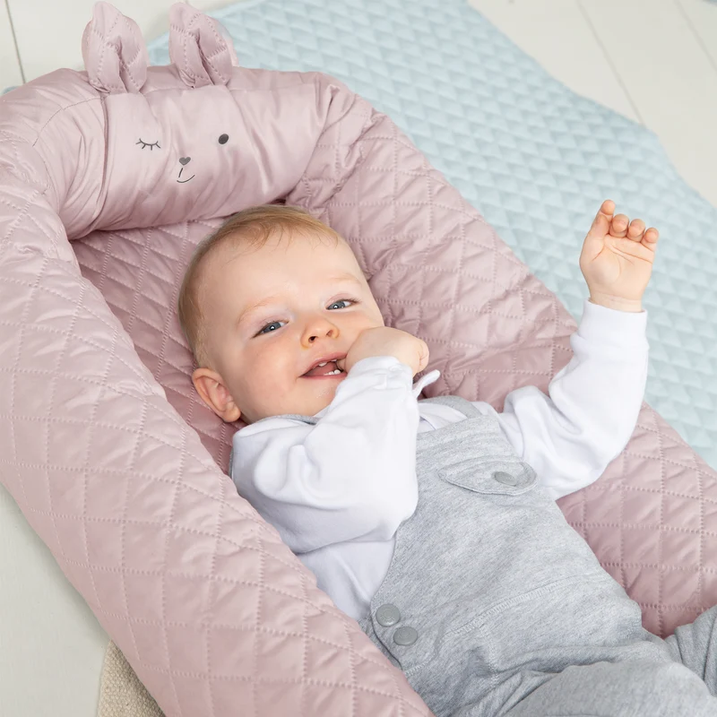 Babylounge 'roba Style' - Kuschelnest mit Häschen-Gesicht 'Lily' - Reisebett & Wickelauflage - Rosa