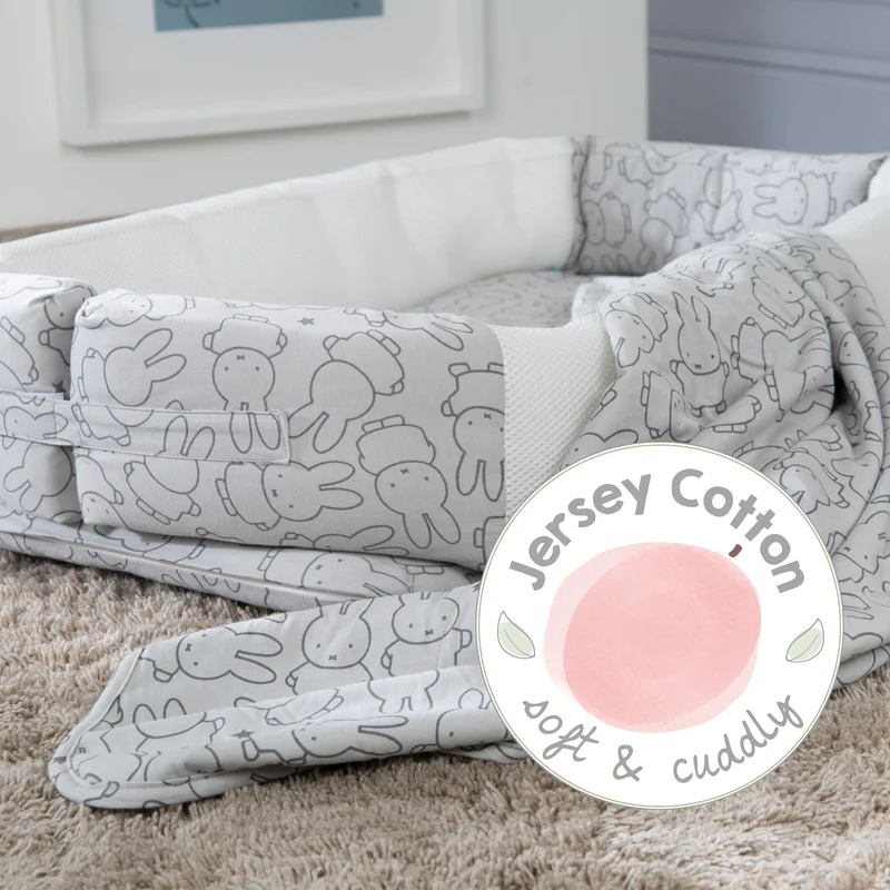Babylounge "miffy®" – Kuschelnest, Reisebett für Säuglinge, Wickelauflage, Jersey, Baumwolle