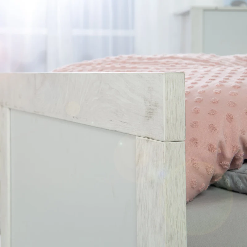 Kombi-Kinderbett "Mila" – 70 x 140 cm, verstell-/umbaubar zum Jugendbett, mitwachsend, 3 Schlupfsprossen