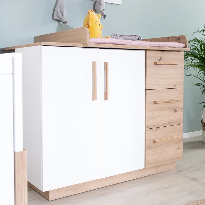 Möbelset 'Lion 2-teilig - Kombi-Kinderbett 70x140 + Wickelkommode breit - Weiß - Dekor 'Artisan Eiche'