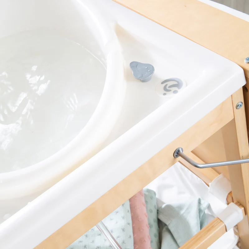 Bade-Wickel-Kombi 'Baby Pool', klappbarer Tisch mit Wanne, Holz natur, Wickelauflage weiß