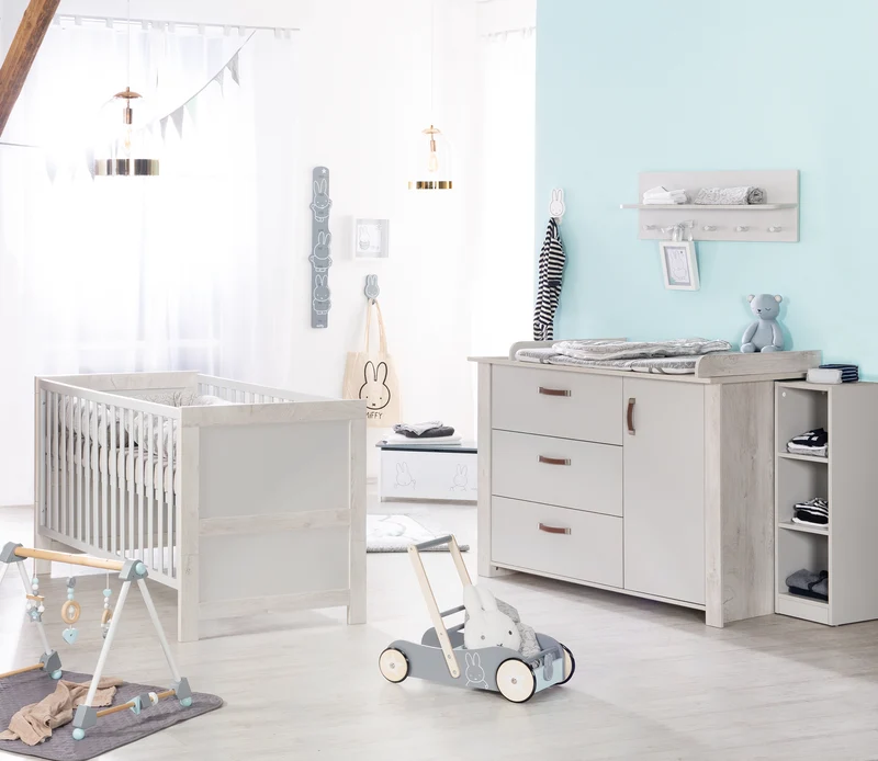 Zimmerset "Mila" – inkl. Kombi-Bett 70 x 140 cm, Wickelkommode & 3-türigem Schrank, grau/weiß