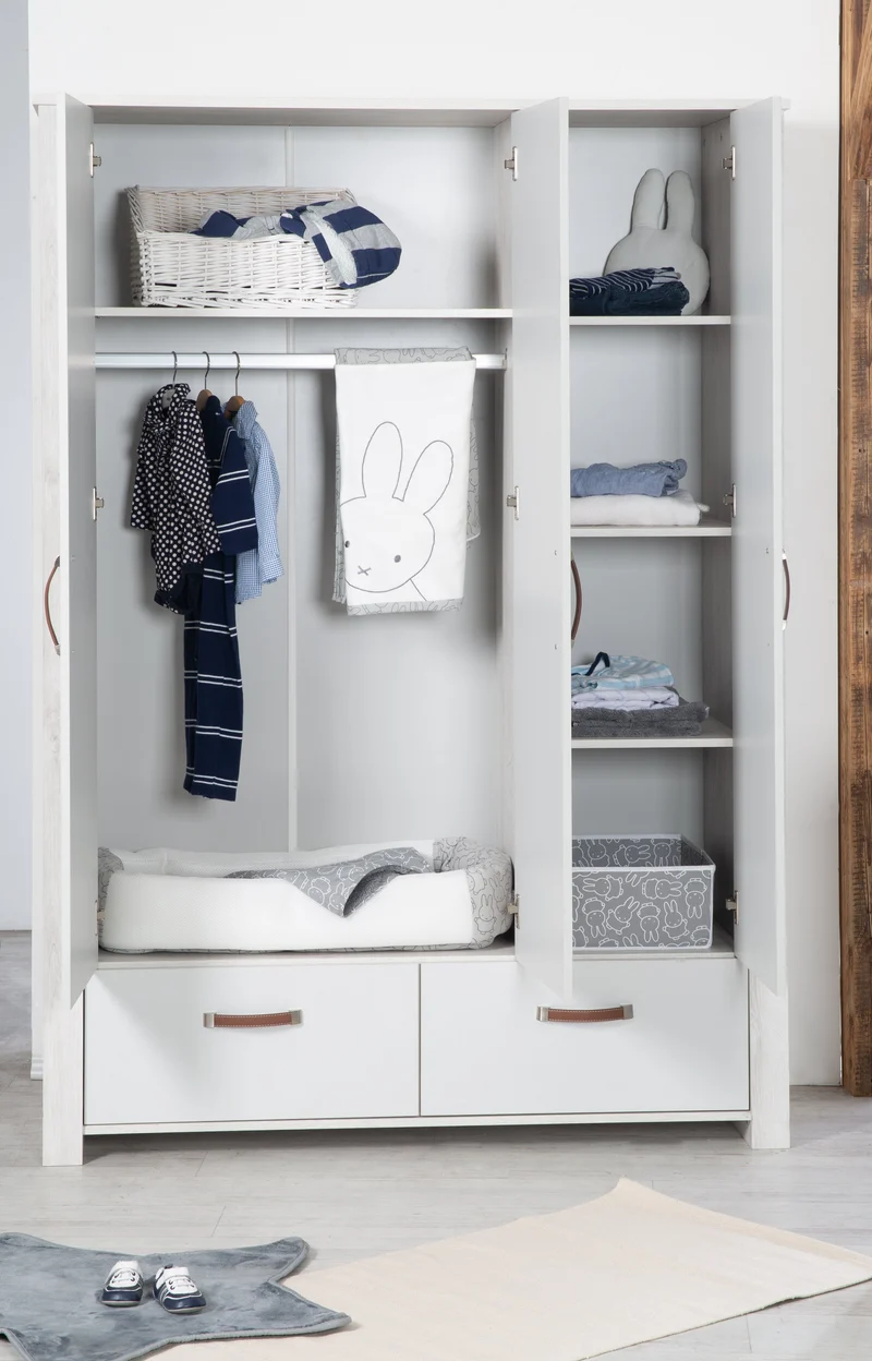 Zimmerset "Mila" – inkl. Kombi-Bett 70 x 140 cm, Wickelkommode & 3-türigem Schrank, grau/weiß