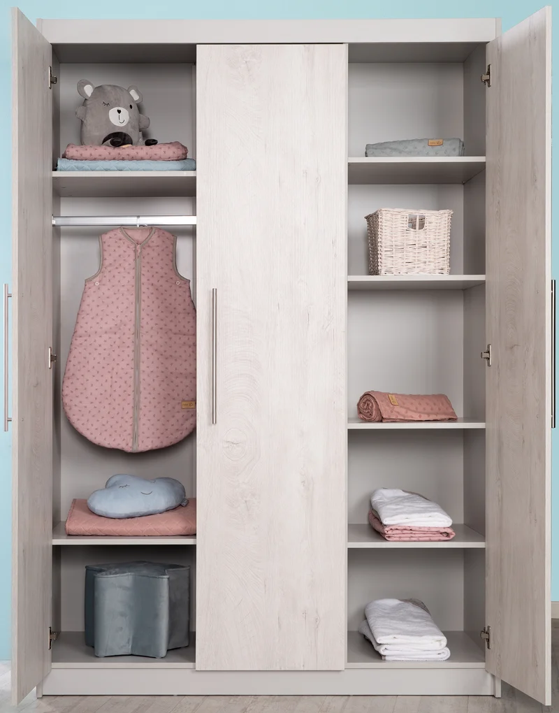 Zimmerset "Maren 2" – inkl. Kombi-Bett 70 x 140 cm, Wickelkommode & 3-türigem Schrank, Lichtgrau/weiß